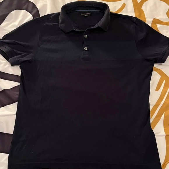 Banana Republic Short Sleeve Golf Polo Shirt. Medium. Navy. - Picture 3 of 3